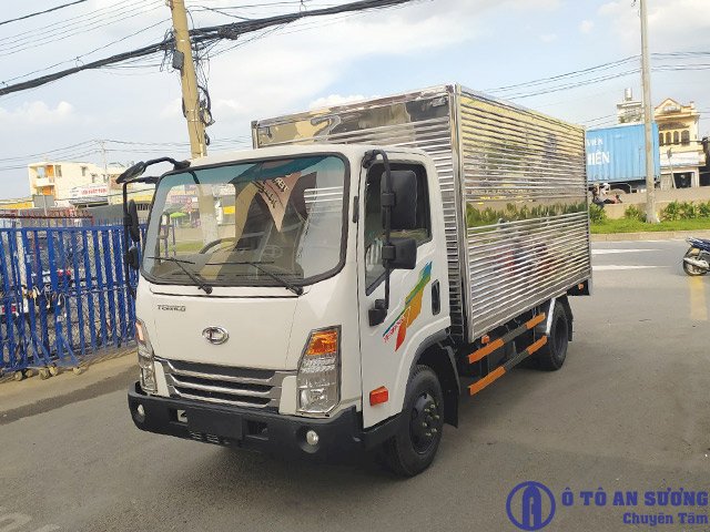 Giá xe tải Daehan 2t4 thung 4m3