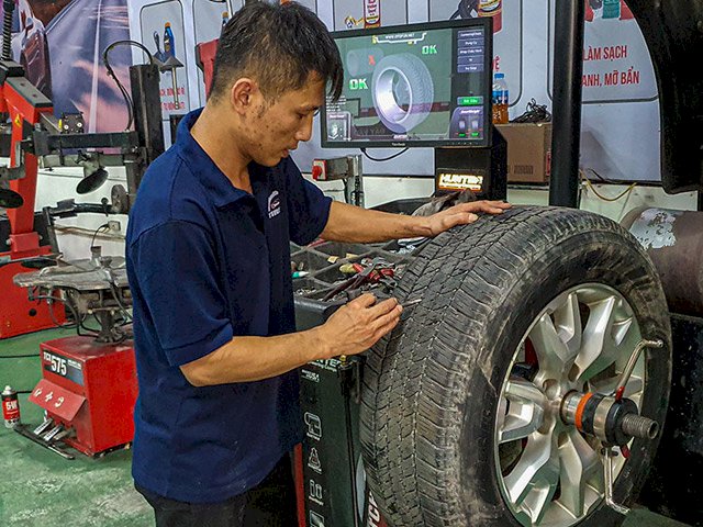 Người dùng cũng nên căn chỉnh lại lốp sau khi thay lốp xe mới để đảm bảo vận hành ổn định