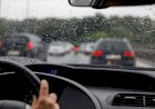 10 mẹo lái xe an toàn trong thời tiết mưa gió