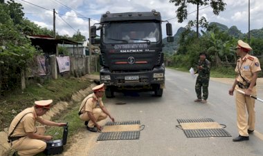 Từ ngày 1/4, CSGT toàn quốc ra quân xử lý xe chở hàng quá khổ, quá tải