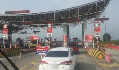 Ôtô chưa dán thẻ trả phí tự động có thể bị từ chối đăng kiểm