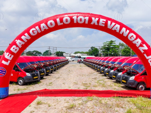 An Sương Group long trọng tổ chức lễ bàn giao 101 xe Van GAZ cho J&T Express An Sương Group long trọng tổ chức lễ bàn giao 101 xe Van GAZ cho J&T Express