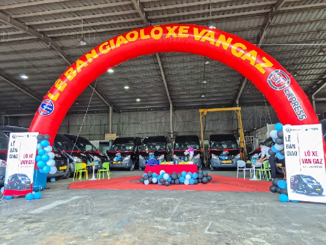 Không khí bàn giao xe tải van Gaz tại An Sương Group