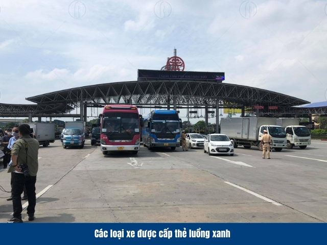 Các loại xe được cấp QR luồng xanh bao gồm phương tiện chở đồ thiết yếu Các loại xe được cấp QR luồng xanh bao gồm phương tiện chở đồ thiết yếu
