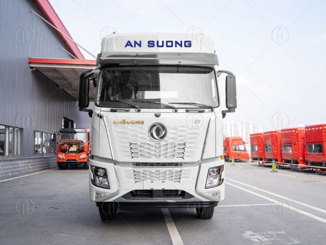 Xe đầu kéo Dongfeng X7 445HP có thiết kế X-Streamline mạnh mẽ