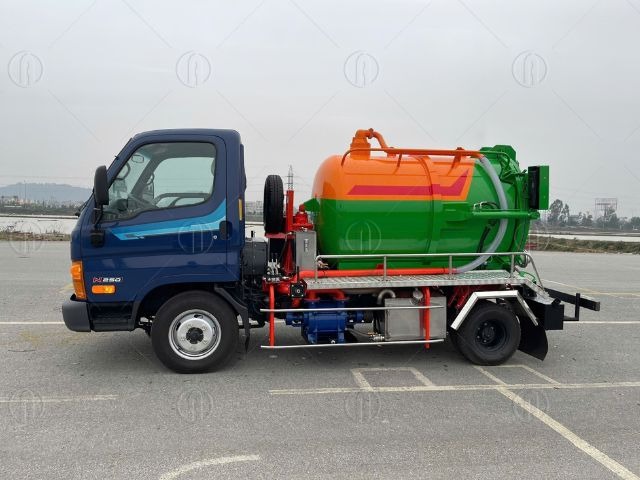 Xe hút chất thải là giải pháp hiệu quả xử lý các tình trạng tắc nghẽn