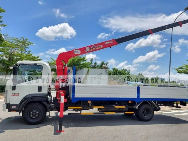 Xe tải Isuzu gắn cẩu là dòng sản phẩm chất lượng cao đến từ Nhật Bản Xe tải Isuzu gắn cẩu là dòng sản phẩm chất lượng cao đến từ Nhật Bản
