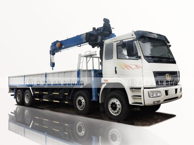 Xe tải Faw gắn cẩu là dòng sản phẩm được sản xuất và lắp ráp ngay tại Việt Nam Xe tải Faw gắn cẩu là dòng sản phẩm được sản xuất và lắp ráp ngay tại Việt Nam