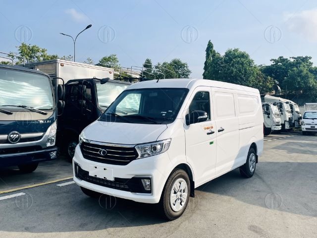 Xe tải van Thaco Frontier ngoại hình gây ấn tượng