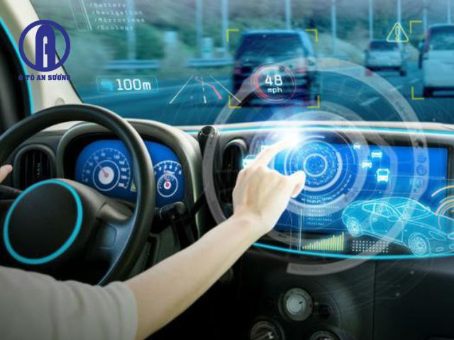 Hình: Tận dụng các hệ thống công nghệ tích hợp trên xe ô tô