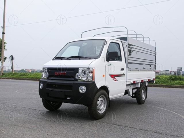 Xe tải SRM K990 do Shineray Motor sản xuất được trang bị động cơ xăng SWB11M