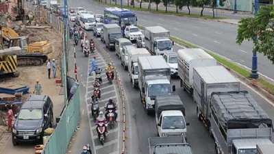 Quyết định 23/2019/QĐ-UBND HCM sửa đổi quy định hạn chế ô tô tải lưu thông trong nội thành