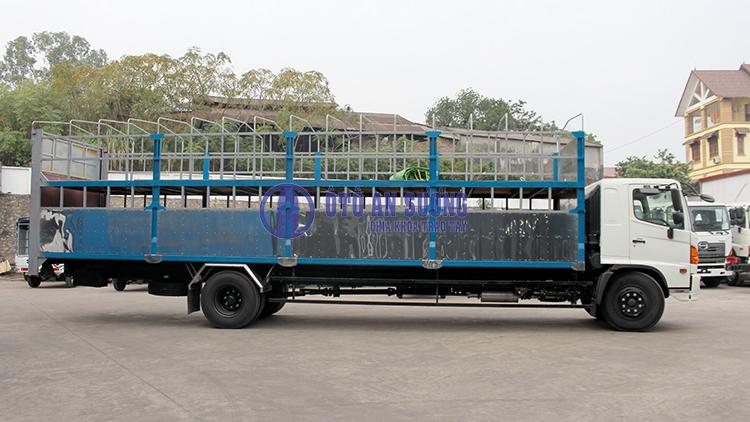 Giá xe tải Hino 7T5 thùng dài 10m