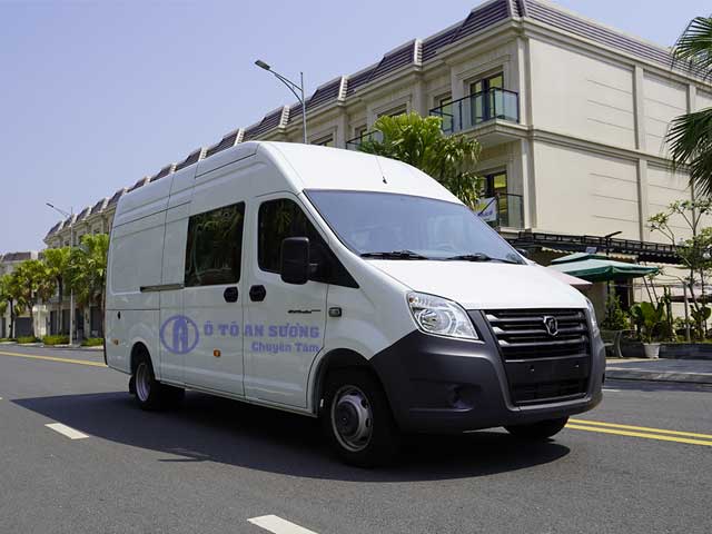 xe tải van gaz 6 chỗ