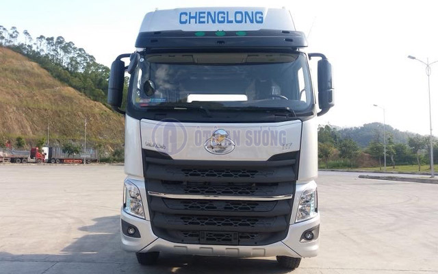Đầu kéo Chenglong H7 420HP