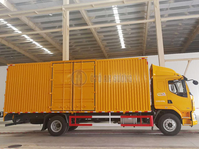 Mua xe tải Chenglong 7t thùng dài 9m7 giá rẻ HCM