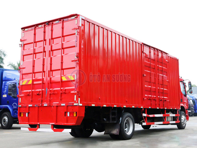 Xe tải Chenglong M3 thùng siêu dài