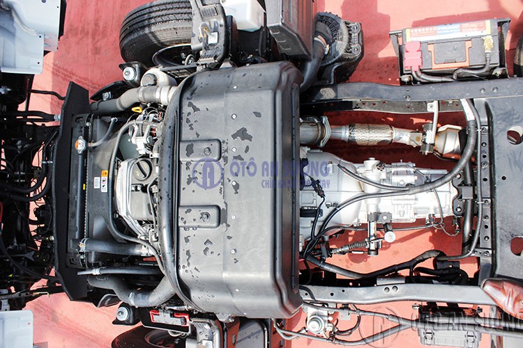 Động cơ và hộp số xe tải Hyundai N250SL