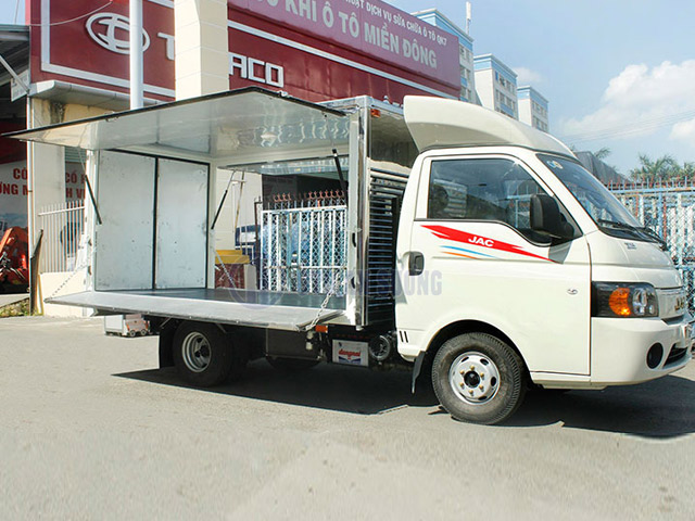 Xe tải bán hàng lưu động Jac X5