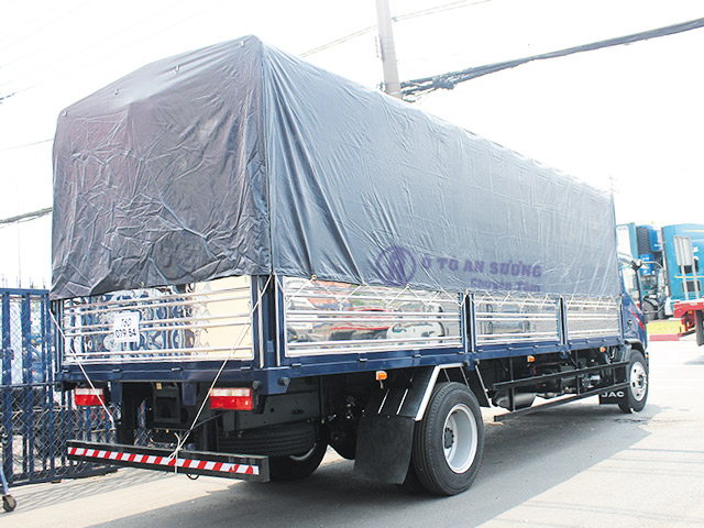 Xe tải Jac N800 thùng 7m6