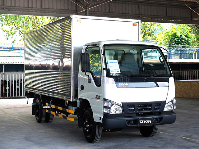 Giá xe tải Isuzu 2t4 thùng 4m3