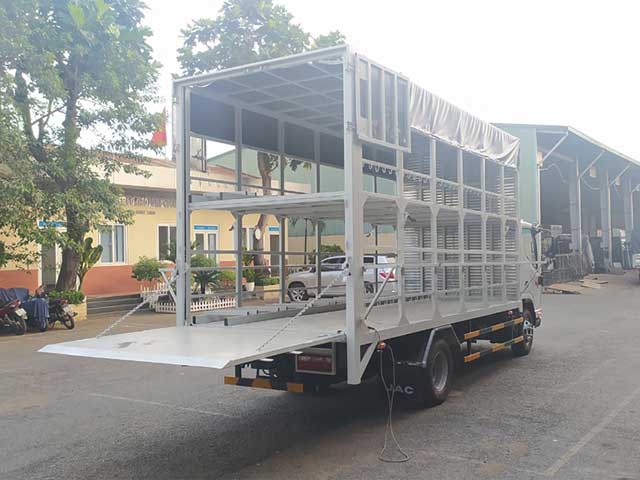 xe tai jac n350 thung cho xe may