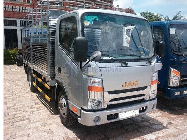 Giá xe tải Jac 2t4 thùng 4m3 máy Isuzu cũ