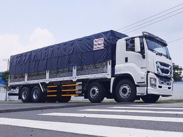 Giá xe tải Isuzu 4 chân thùng dài 9m5