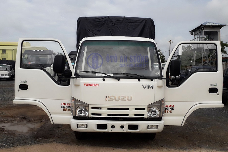 Cabin xe tải Isuzu 3t5 NK650L có xe giao ngay