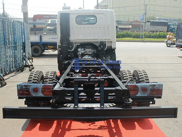 Khung chassis xe tải 3t5 Nissan
