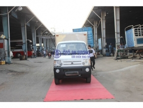 Xe tải thùng cánh dơi Dongben 770kg