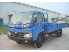 HINO 4T5 WU422L