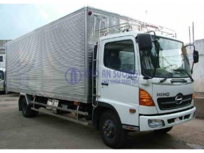 HINO 4T5 
