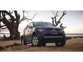 MITSUBISHI TRITON