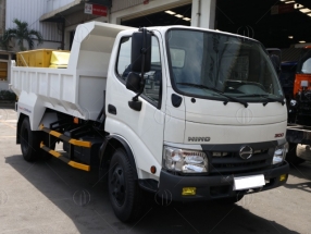 Xe ben Hino 3T5 Dutro