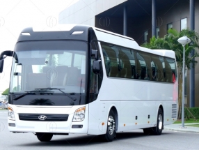 Xe khách Hyundai 47 chỗ 