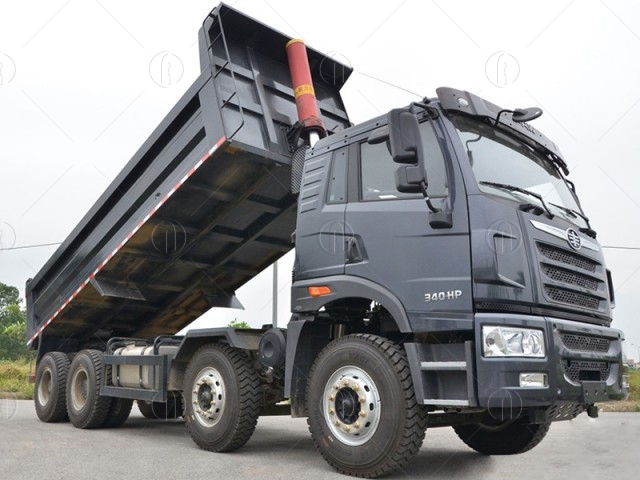 Đặc điểm của xe ben faw 4 chân 17.6 tấn