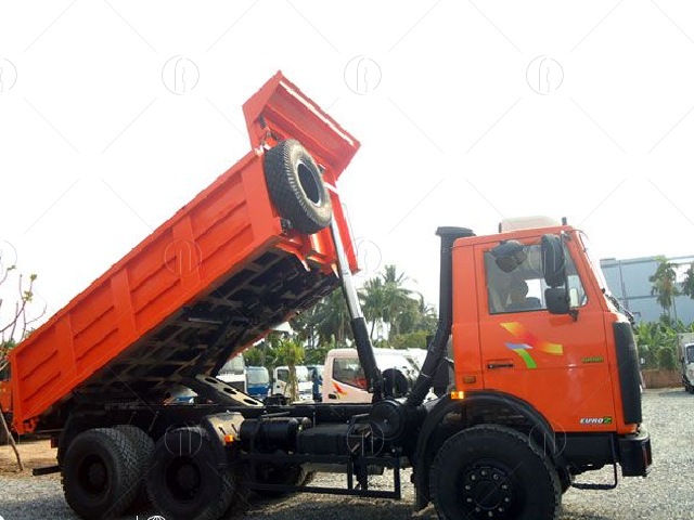 Thùng xe ben chở được nhiều hàng hoá
