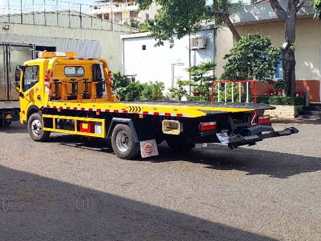 Ngoại thất phía sau xe cứu hộ sàn trượt chở xe, kéo xe dễ dàng
