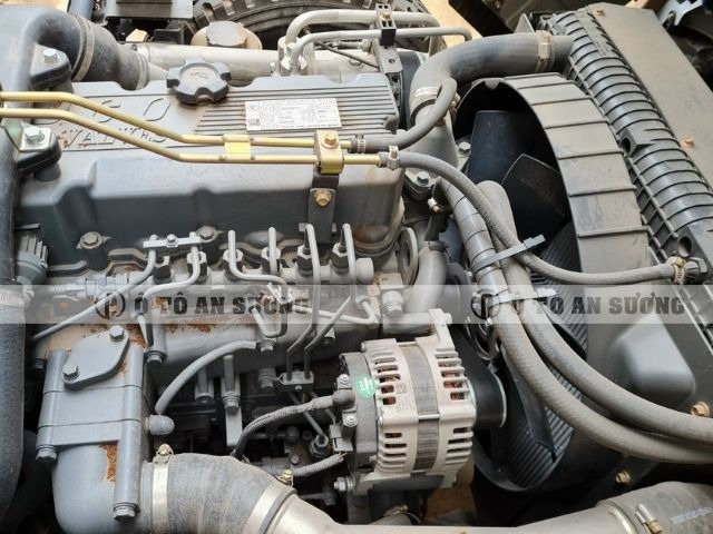 Xe cứu hộ Dongfeng 3 tấn sàn trượt được trang bị động cơ diesel Q23-136E60.
