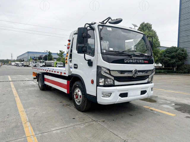 Xe cứu hộ Dongfeng 2 chức năng sở hữu diện mạo chắc chắn