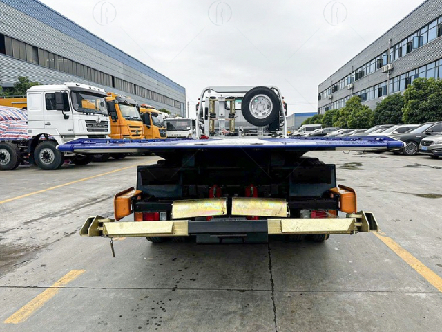 Mua xe cứu hộ giao thông 2 chức năng isuzu sàn 5m6 Mua xe cứu hộ giao thông 2 chức năng isuzu sàn 5m6