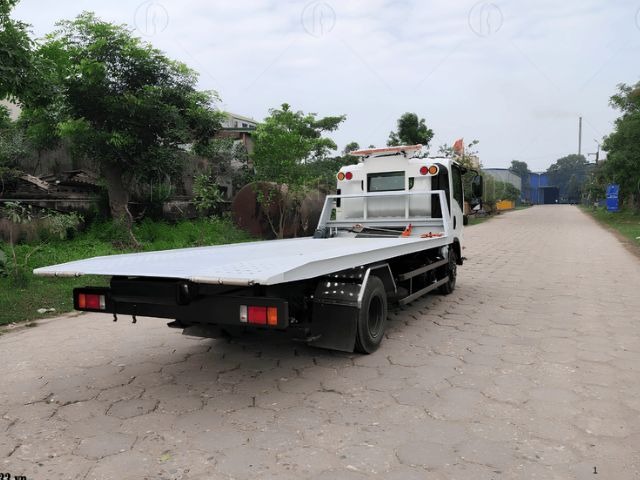 Xe cứu hộ giao thông Isuzu sàn 6m4 5T5 được đầu tư hệ thống cứu hộ chuyên dụng Xe cứu hộ giao thông Isuzu sàn 6m4 5T5 được đầu tư hệ thống cứu hộ chuyên dụng
