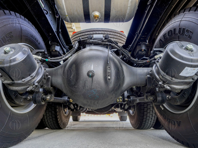 Cầu sau xe đầu kéo Dongfeng X9 490HP Cầu sau xe đầu kéo Dongfeng X9 490HP