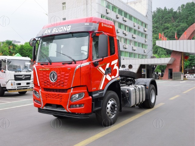 Xe đầu kéo Dongfeng X3 290HP 12 cấp sở hữu ngoại thất nổi bật