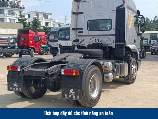 Hệ thống phanh kh&iacute; n&eacute;n hai d&ograve;ng mang lại lực phanh mạnh v&agrave; độ ch&iacute;nh x&aacute;c cao