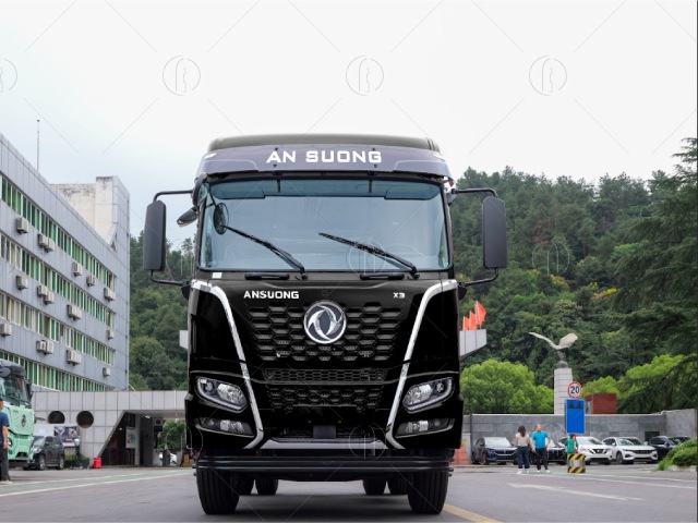 Đầu kéo Dongfeng X3 có thiết kế chuẩn khí động học