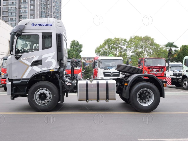 Chiều dài tổng thể xe đầu kéo Dongfeng X3 290HP