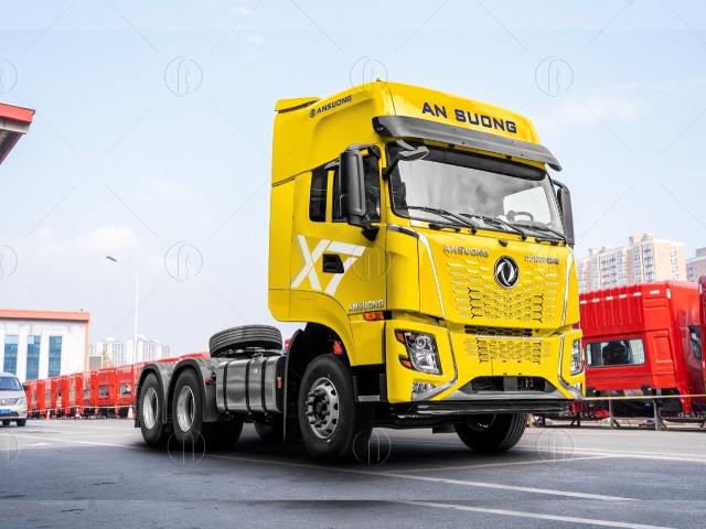 Xe đầu kéo Dongfeng X7 445HP mạnh mẽ, vượt trội Xe đầu kéo Dongfeng X7 445HP mạnh mẽ, vượt trội