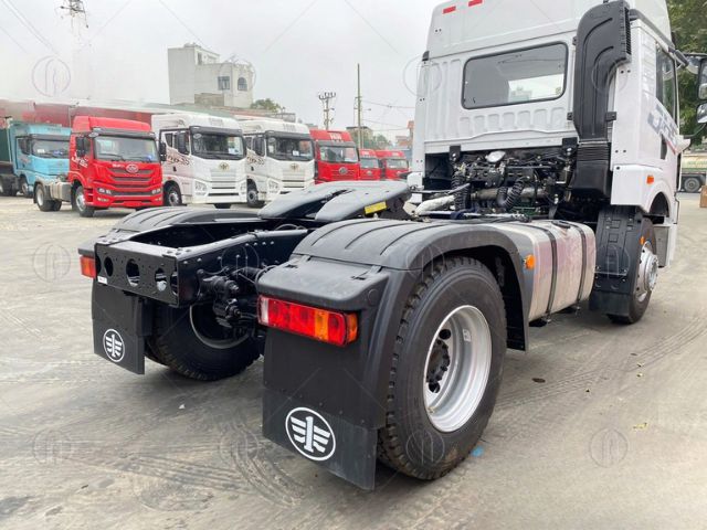 Khung gầm chắc chắn, thiết kế để chịu tải cao Khung gầm chắc chắn, thiết kế để chịu tải cao